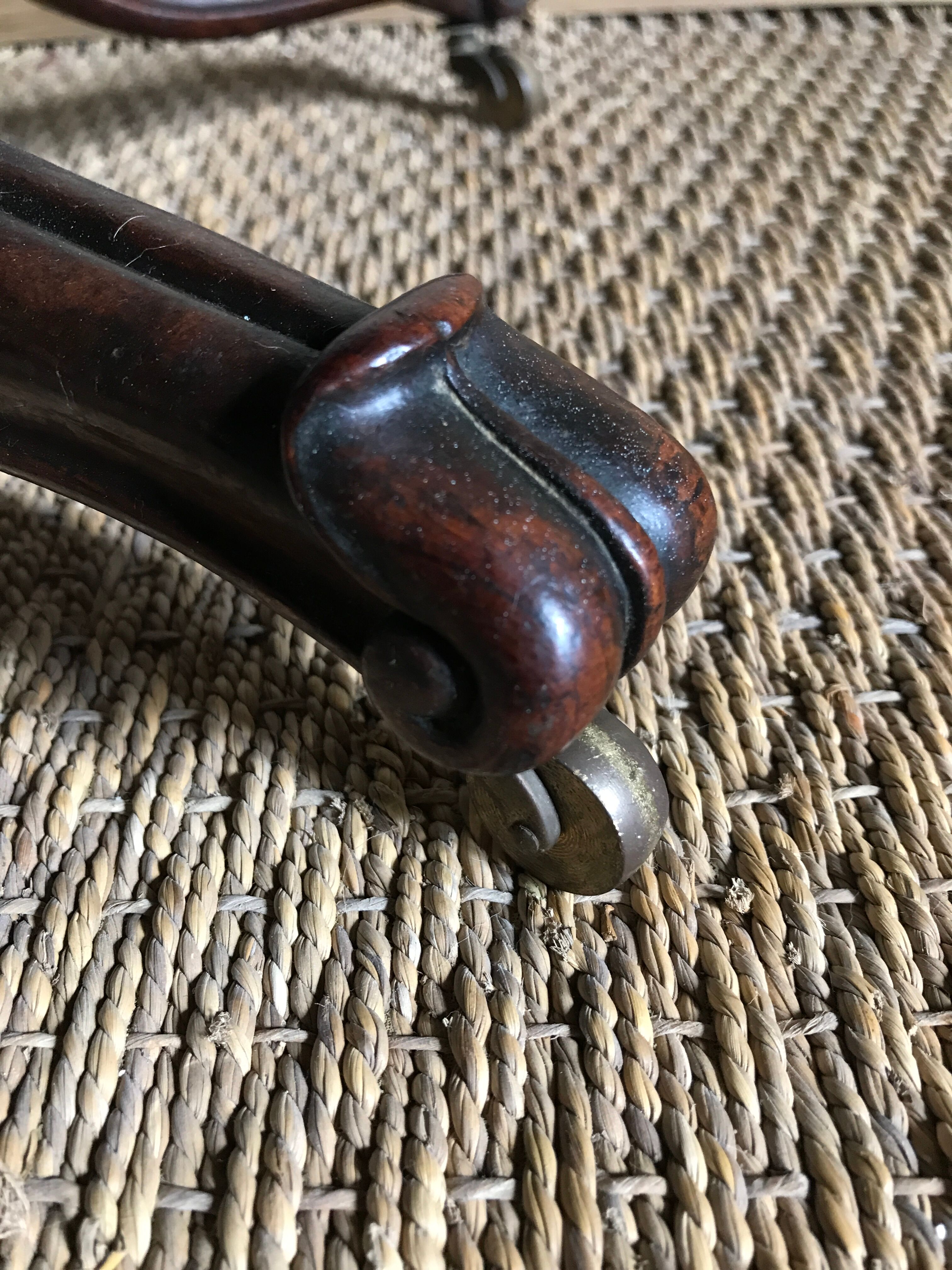 Table with flaps