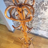 Rattan parrot coat rack