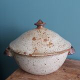 Soup tureen, vegetable dish in Puisaye stoneware signed by Jean-Pierre Prud’homme.