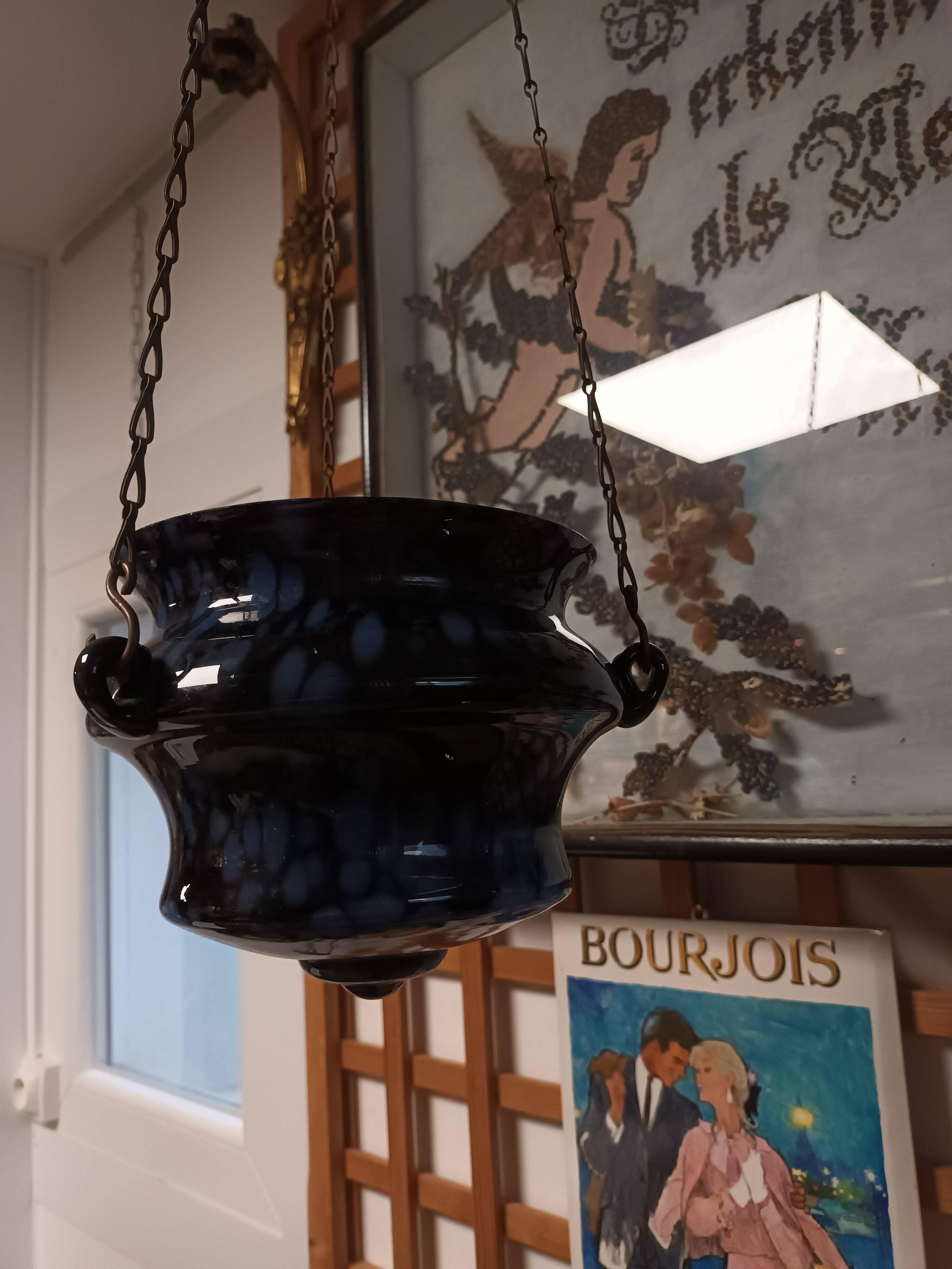 Hanging pot cover