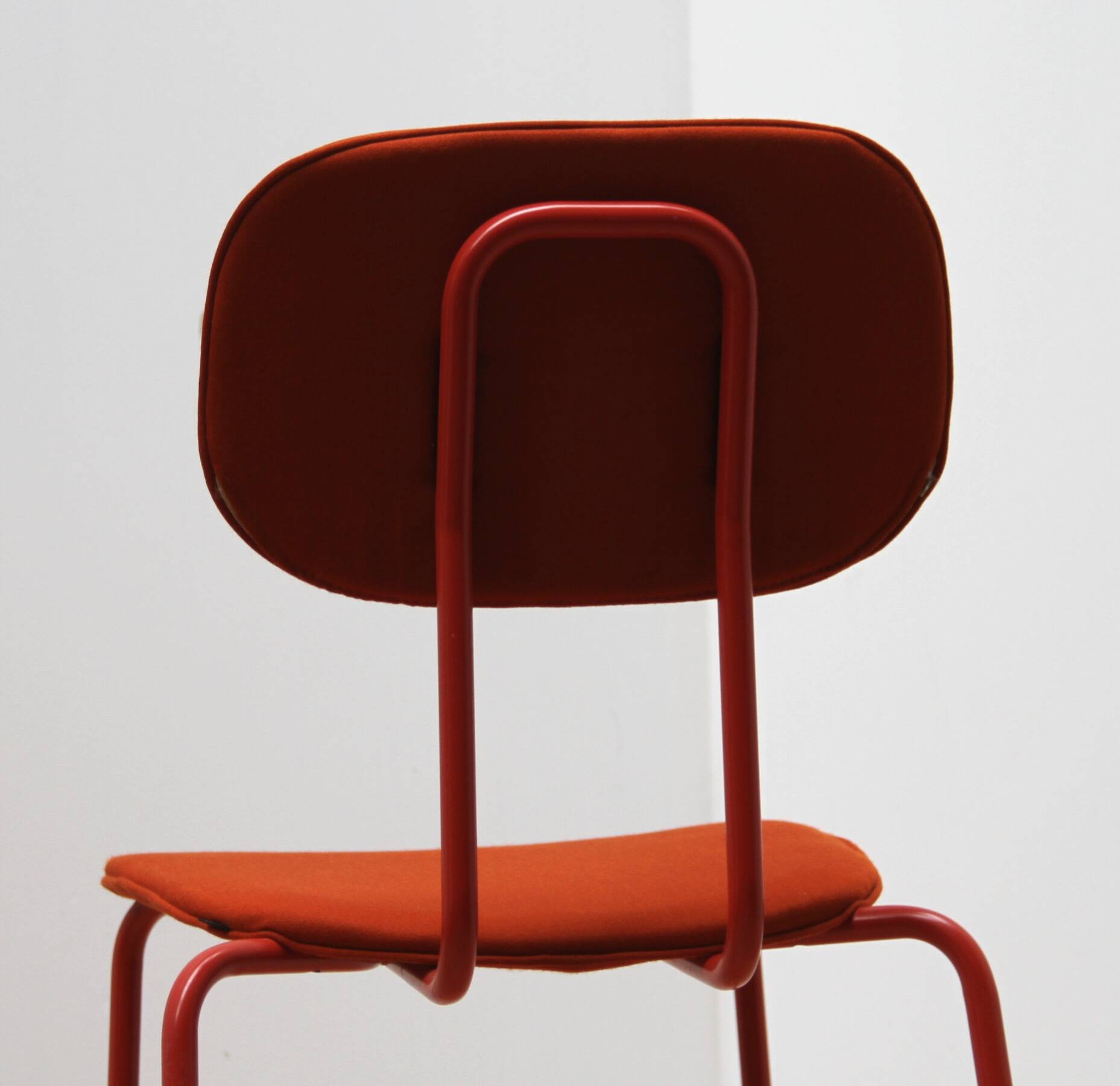 New School Bar Stool, MDD