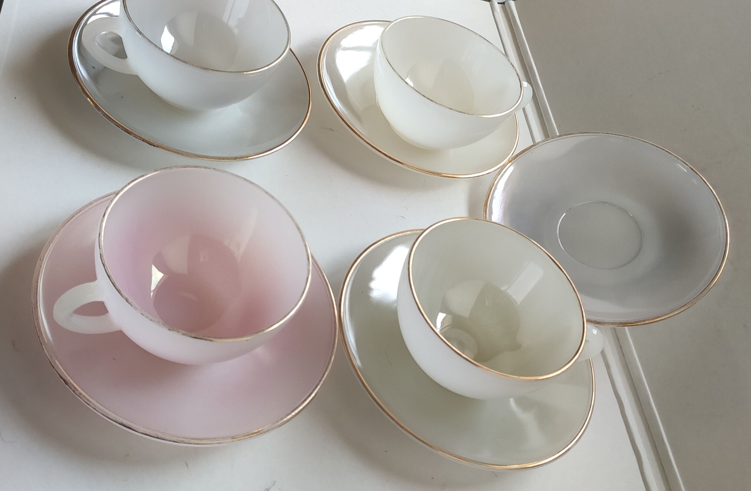 4 cups and under coffee cups in irreconsmal opal