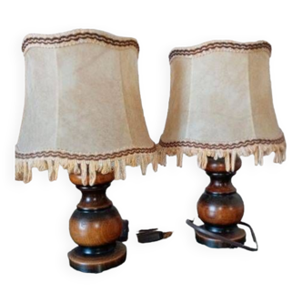 Set of 2 bedside lamps