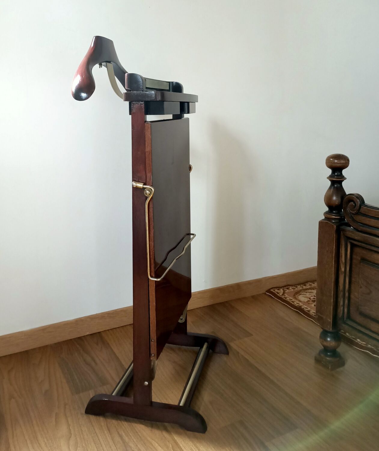 Fratelli Reguitti valet