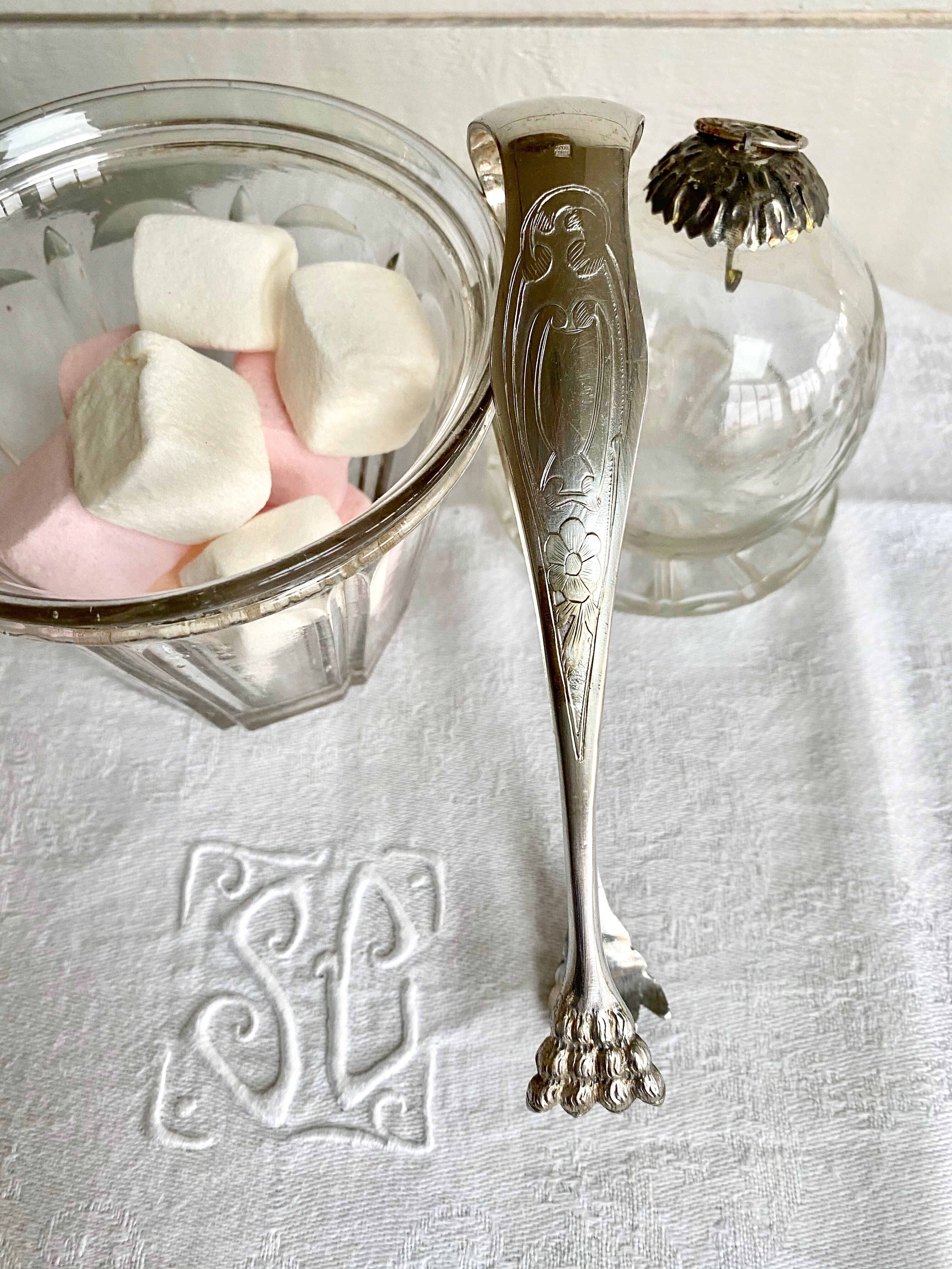 Sugar clamp lion's feet Art Nouveau