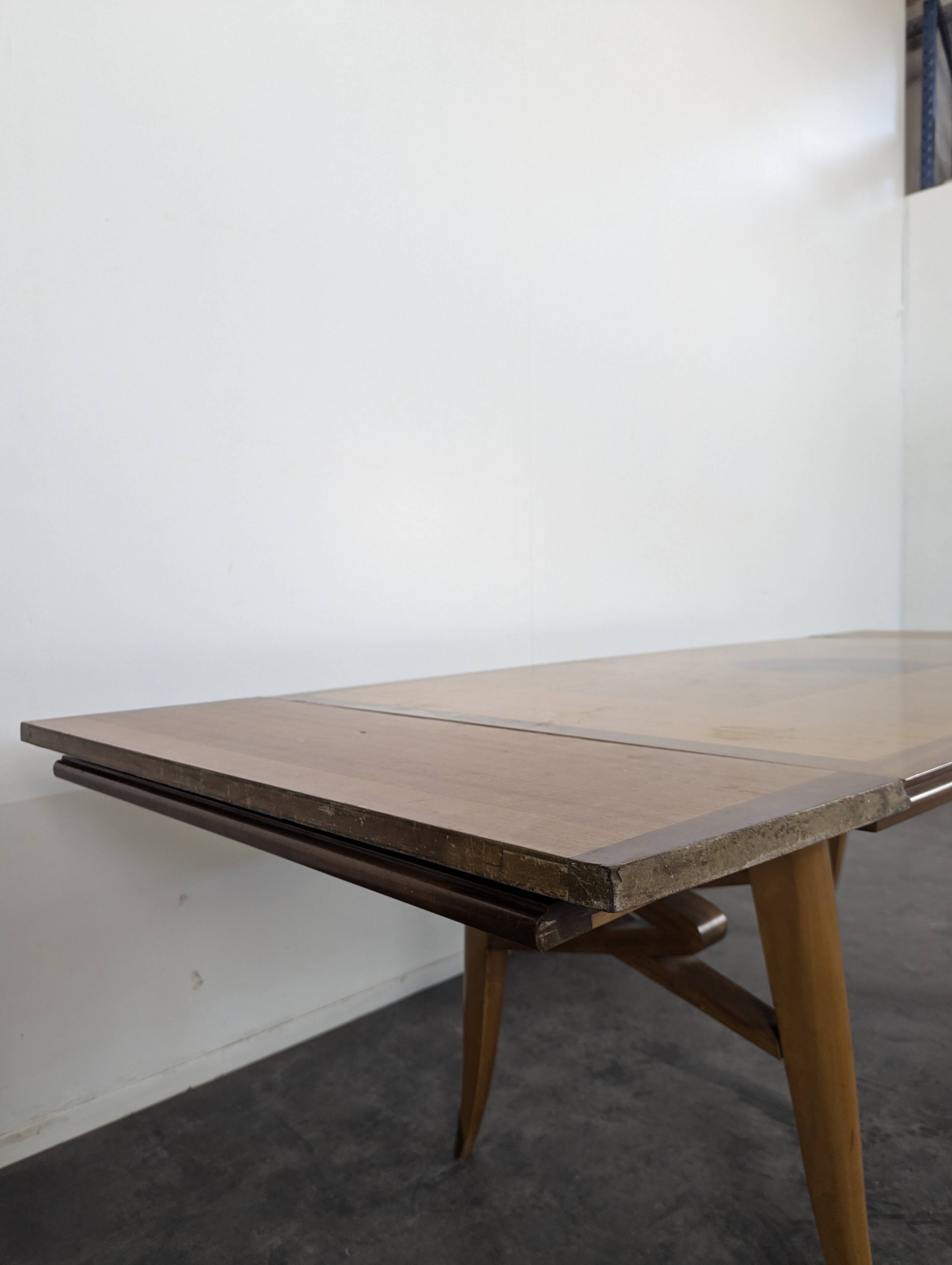 Polyester varnished table from the 1960s.
