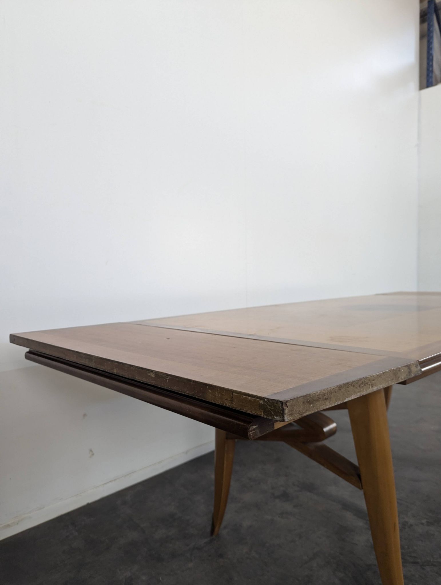Polyester varnished table from the 1960s.