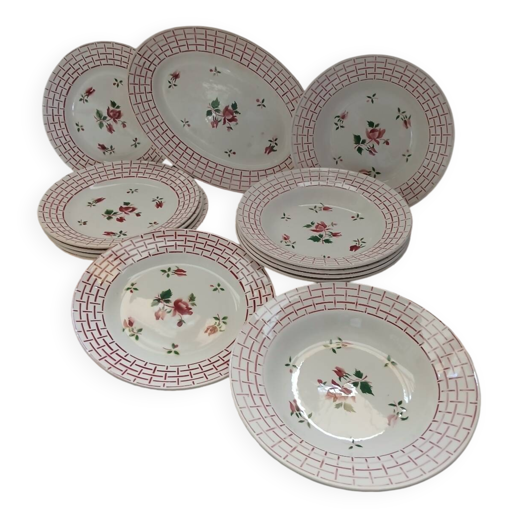 12 plates + 1 Digoin and Sarreguemines dish