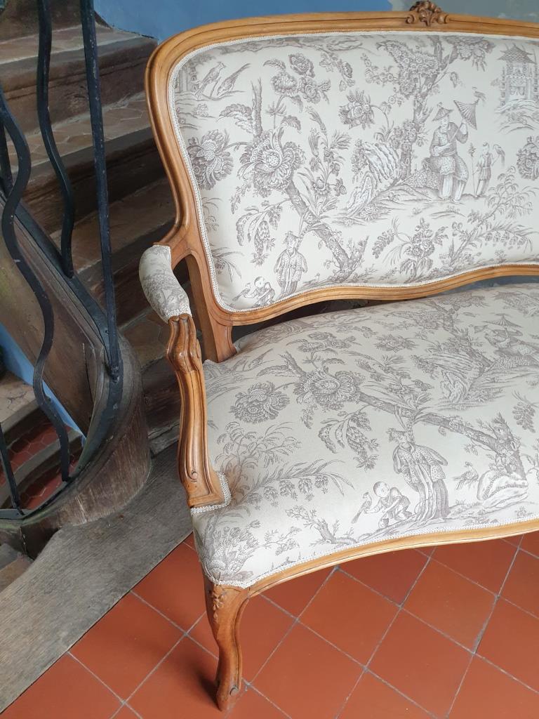 Louis XV style convertible sofa toile de Jouy Chinoiseries