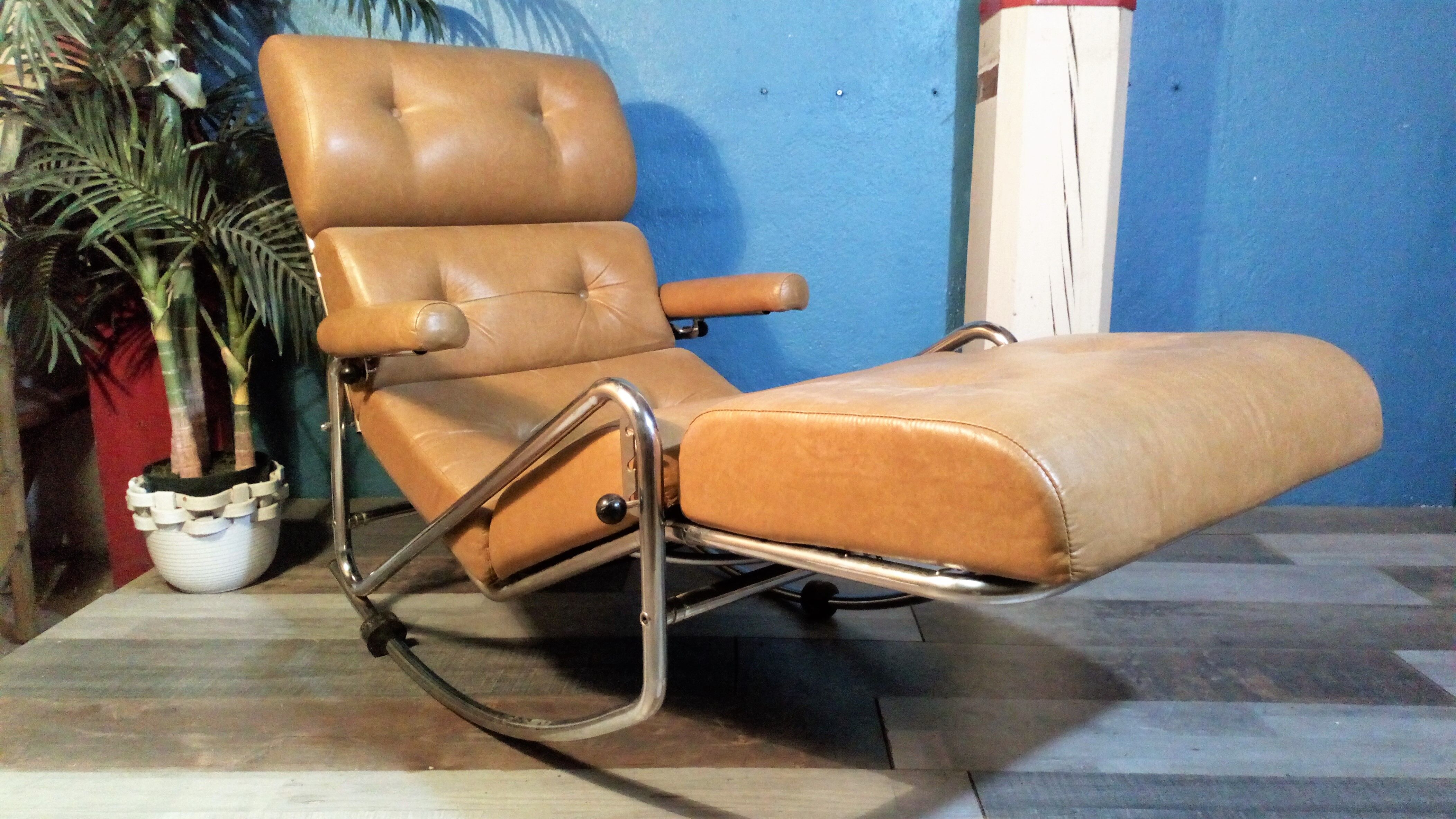 Rocking chair Lama 1970s