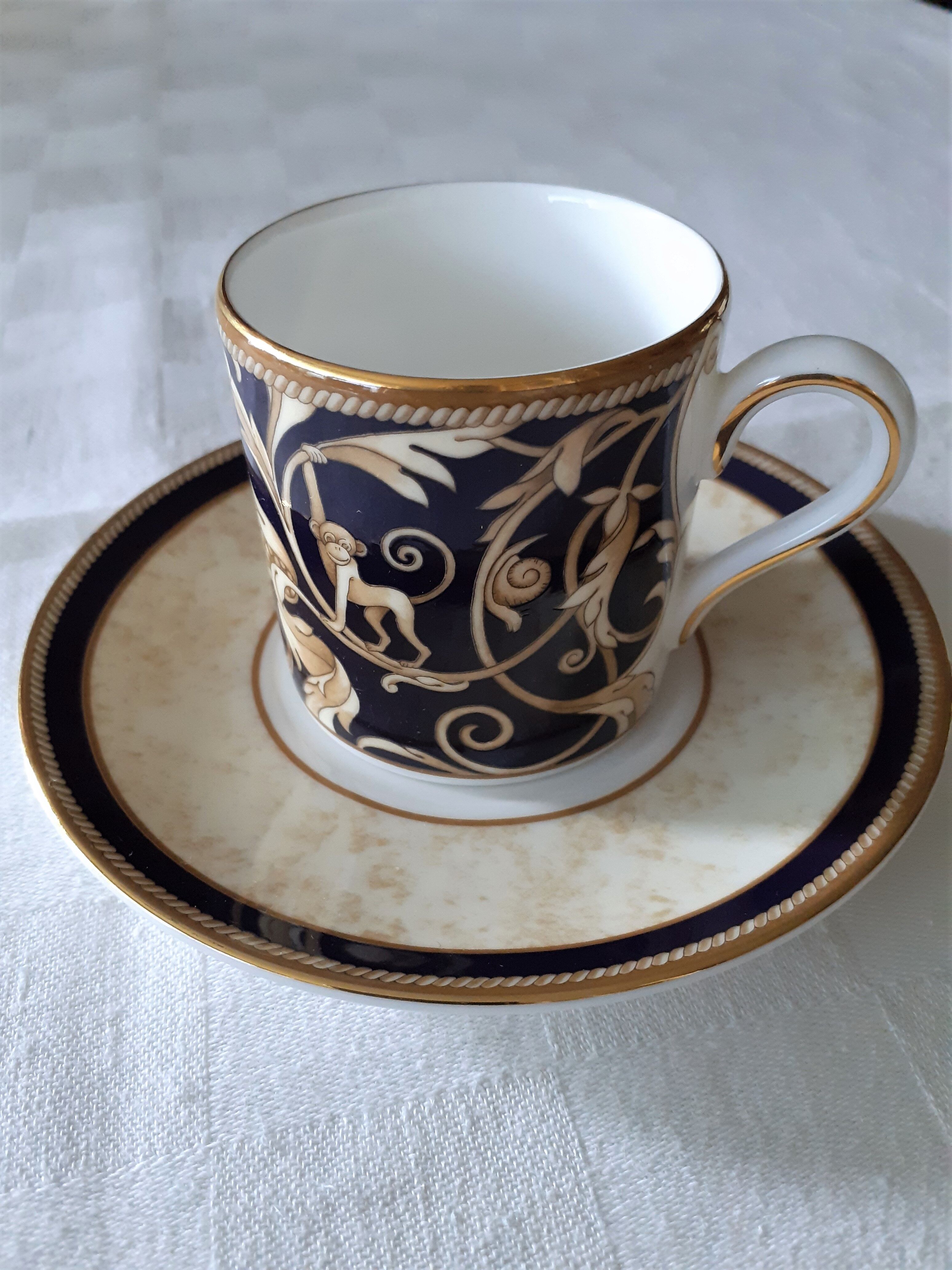 Table service Wedgwood fine porcelain model cornucopia