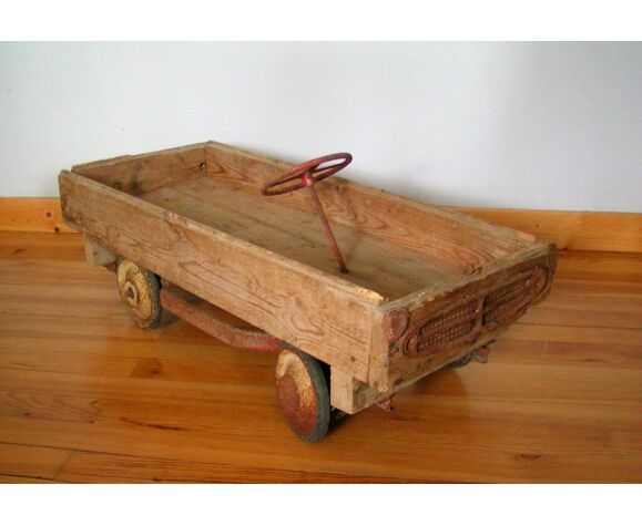 Voiture à pédale ancienne caisse à savon en bois et métal années 50 |  Selency