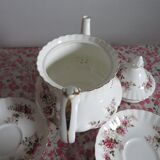 Teapot and its 2 cups and saucers Royal Albert Porcelaine "Lavender Rose"