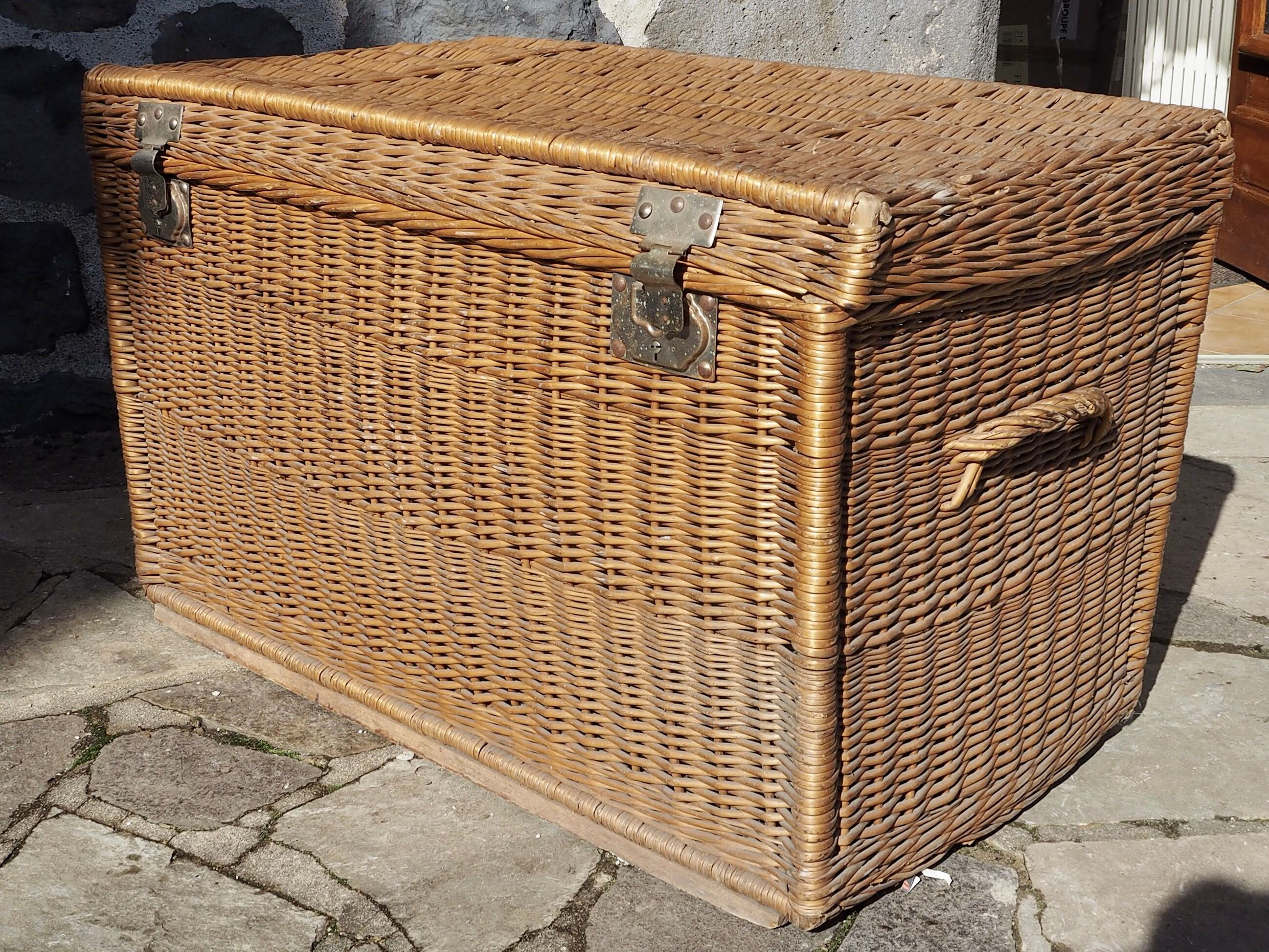 XXL wicker trunk
