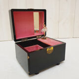 Music box with dancer