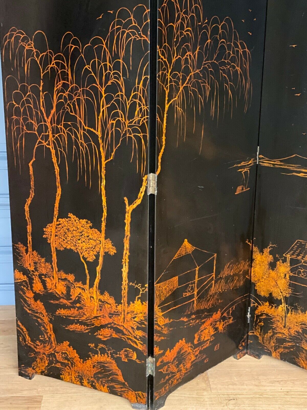 Lacquer screen 1900 4 leaves china tops