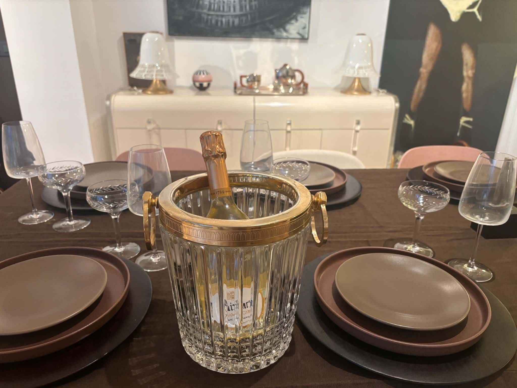Champagne bucket