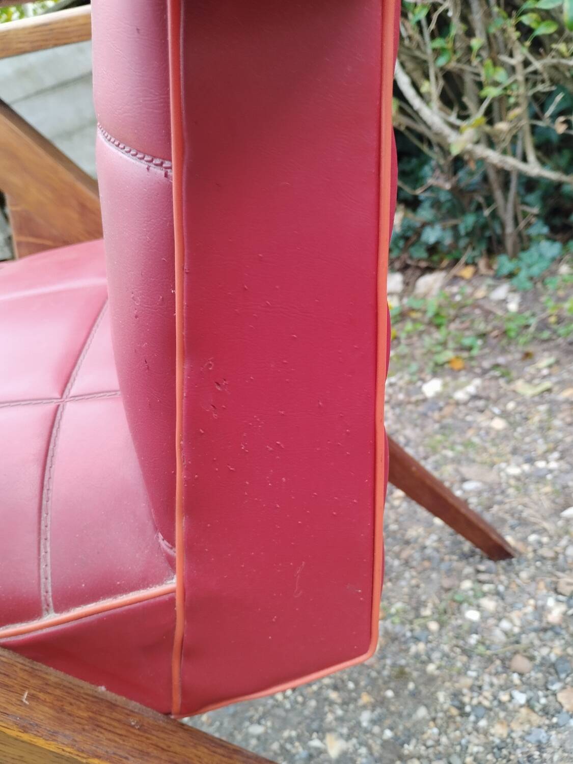 Paire de fauteuils anciens pieds compas