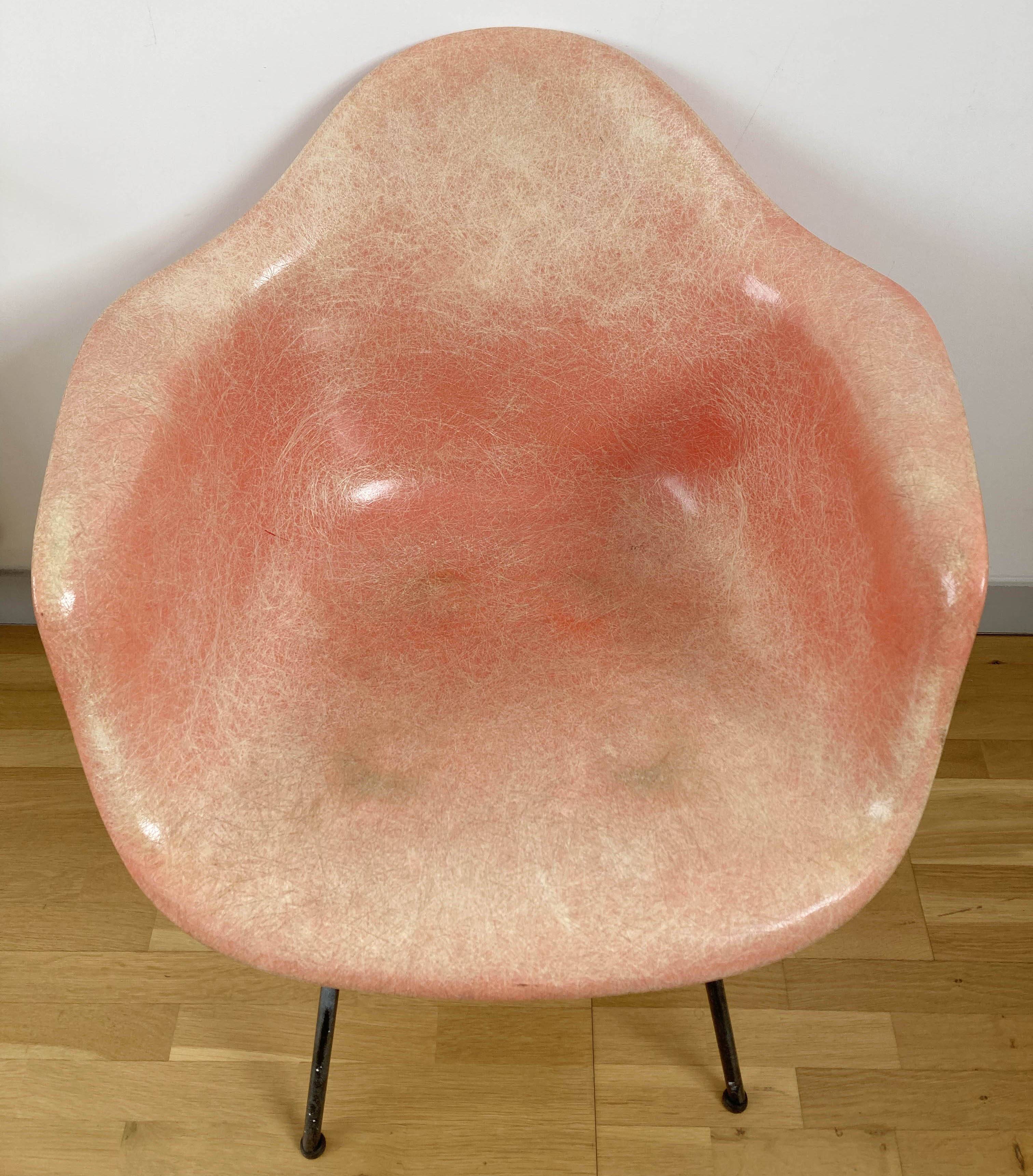 Fauteuil par Charles & Ray Eames, édition Zenith Herman Miller
