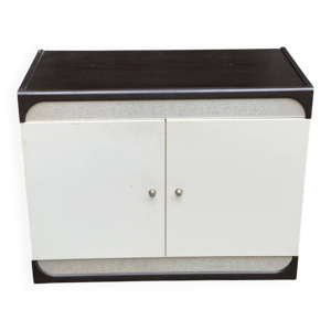 commode blanche et marron