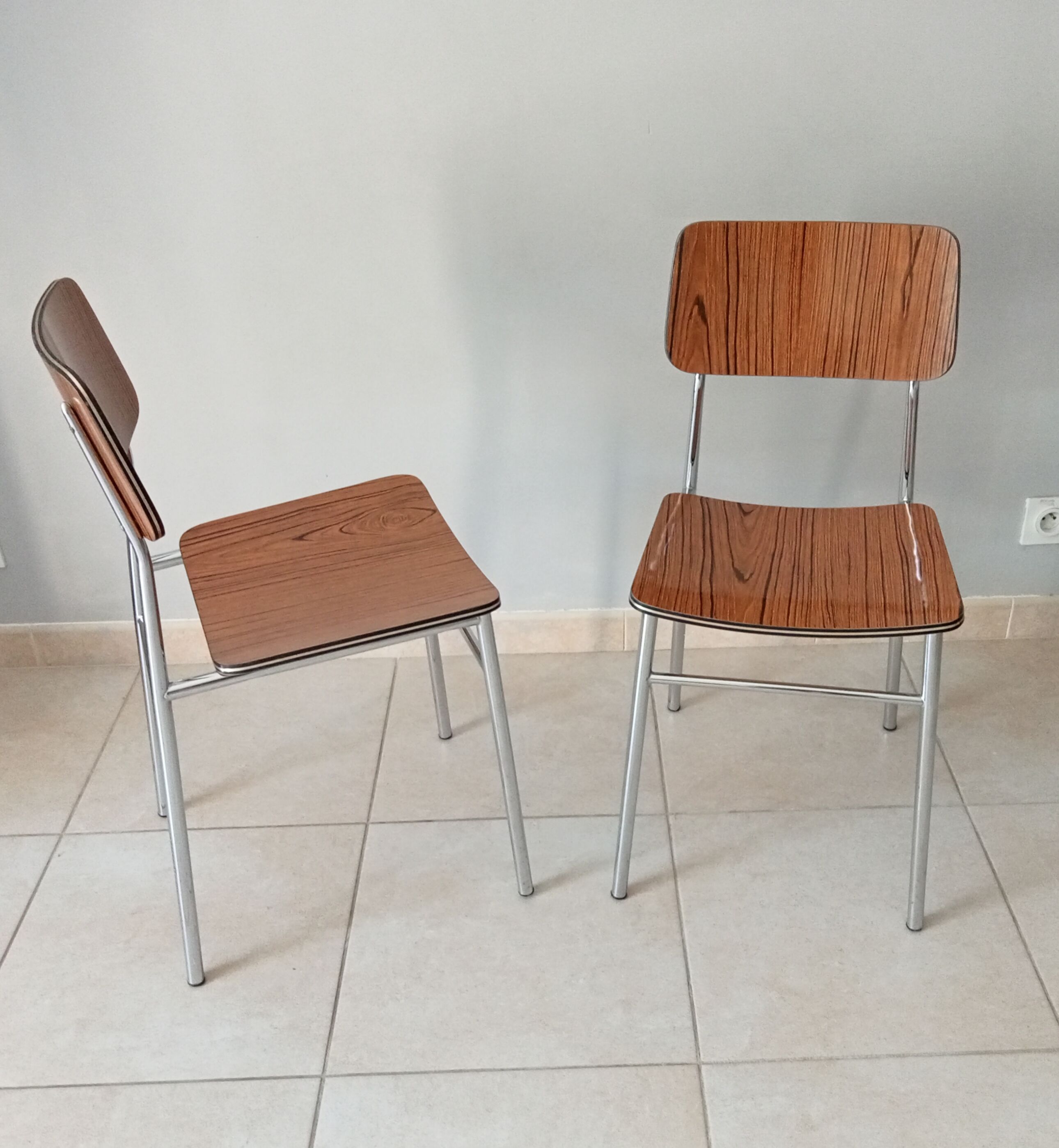 Pair of chairs in formica 60s