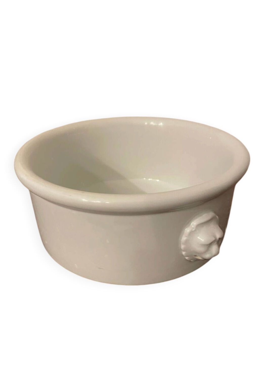 Lion's head salad bowl