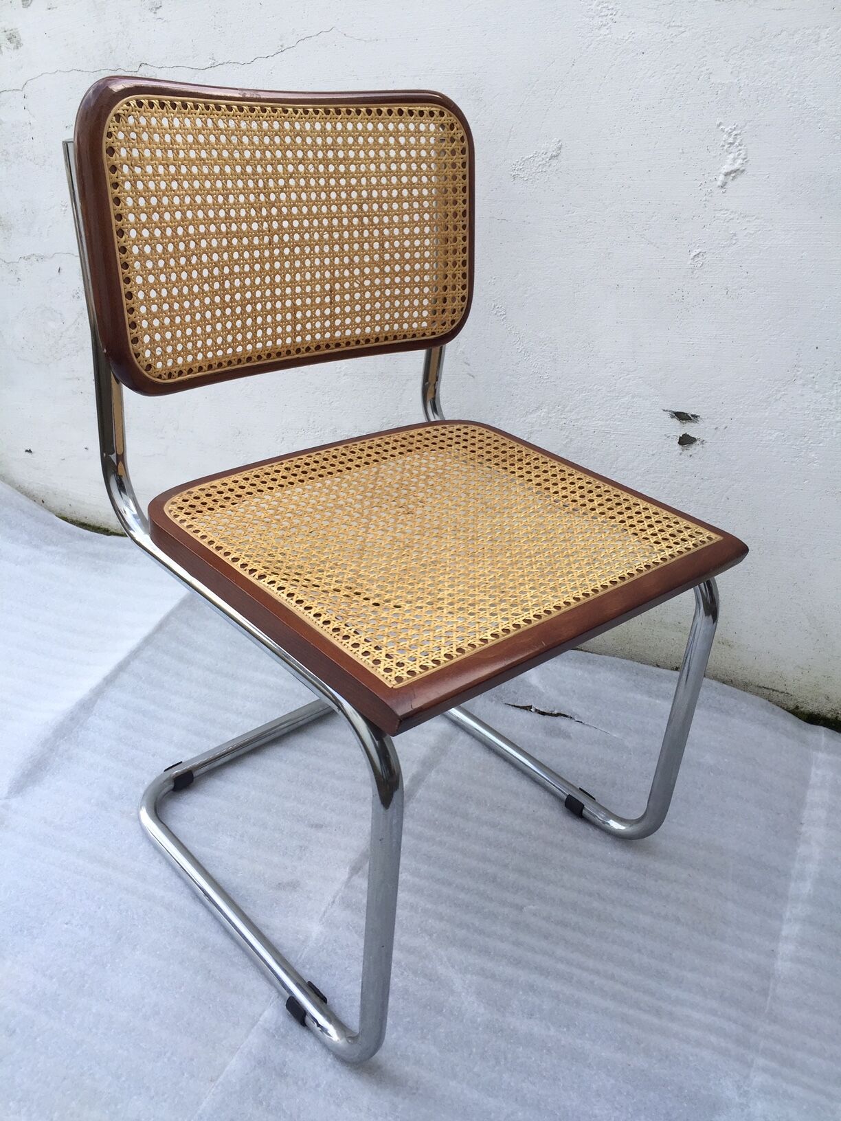 Marcel Breuer B32 chair