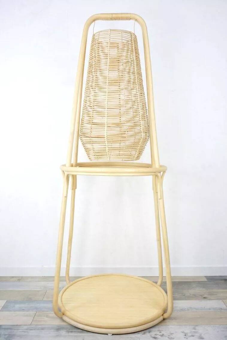 Lampadaire en rotin