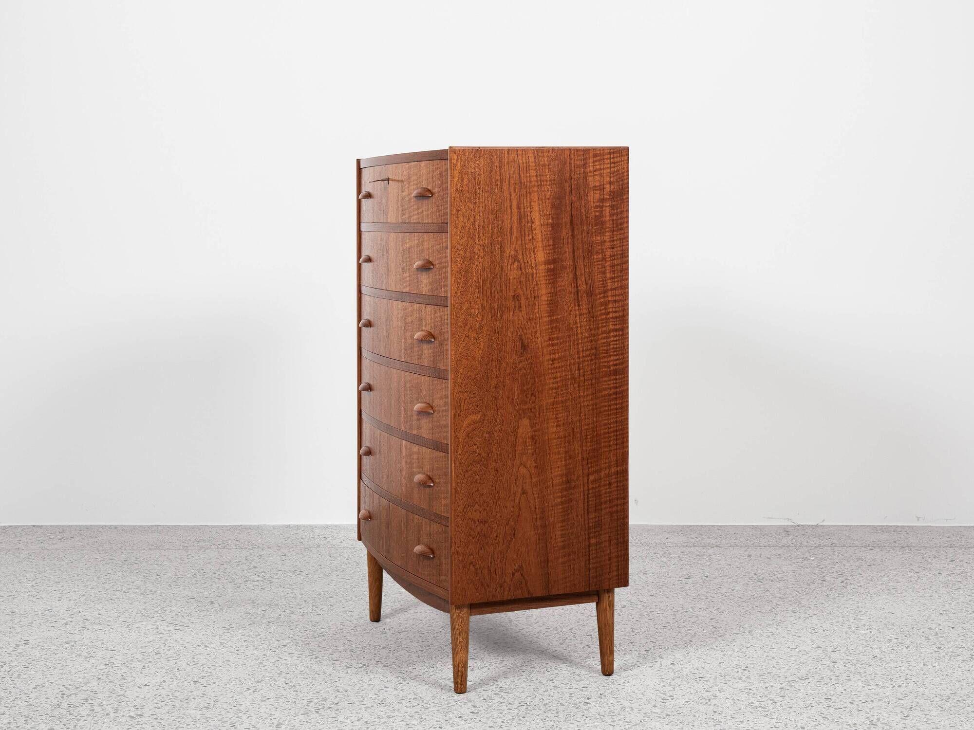 Midcentury Danish chest of 6 drawers in teak 1960s - bowed front