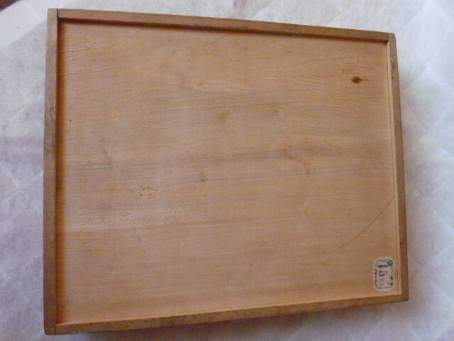 Yellow Dwarf in wooden dated 1921 with tokens