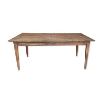 Farm table