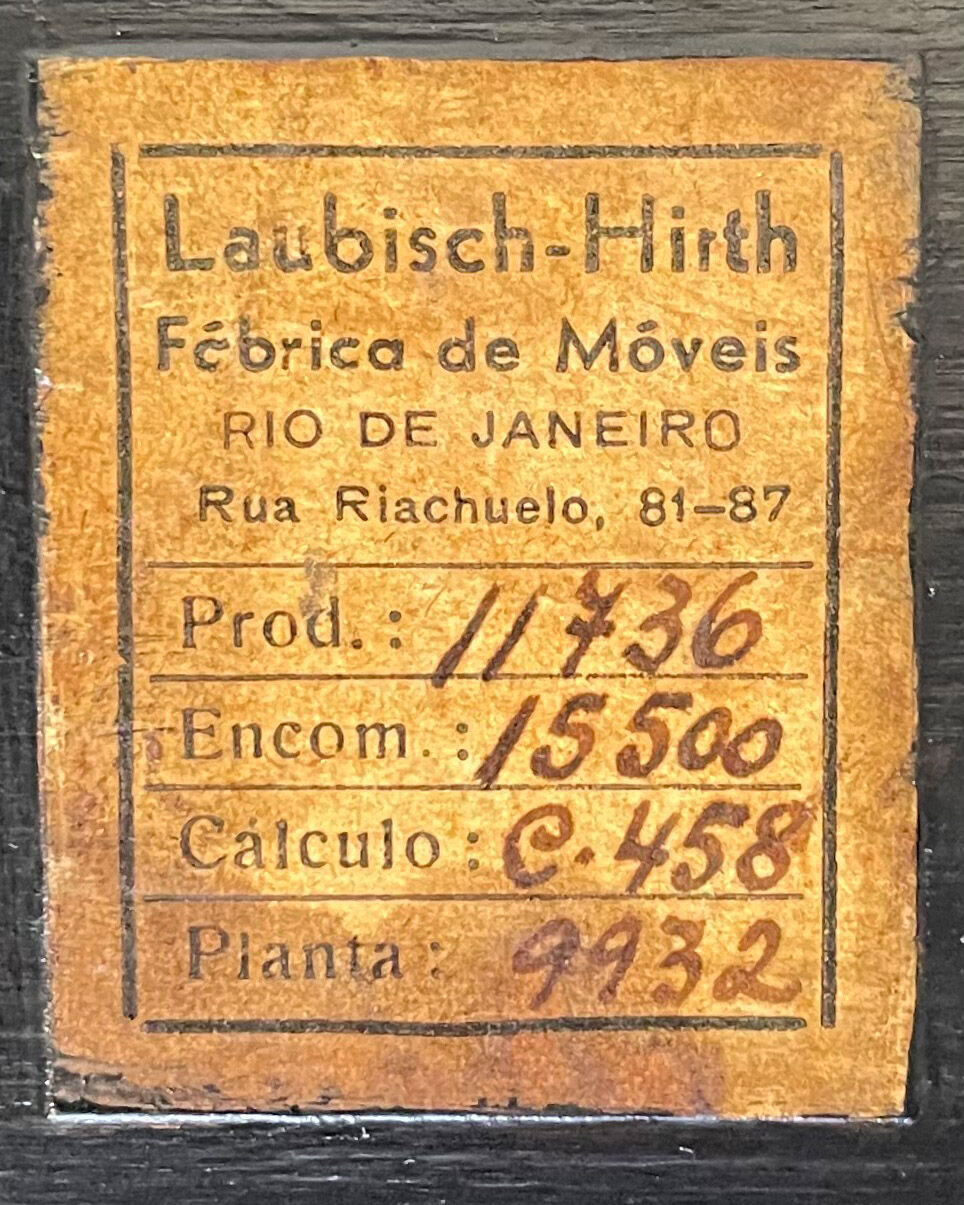 Table Laubisch-Hirth