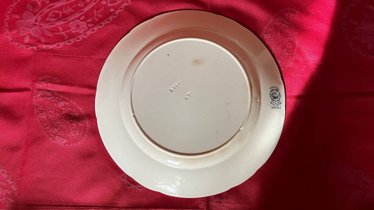 assiette plate W.A.A and co XIX eme