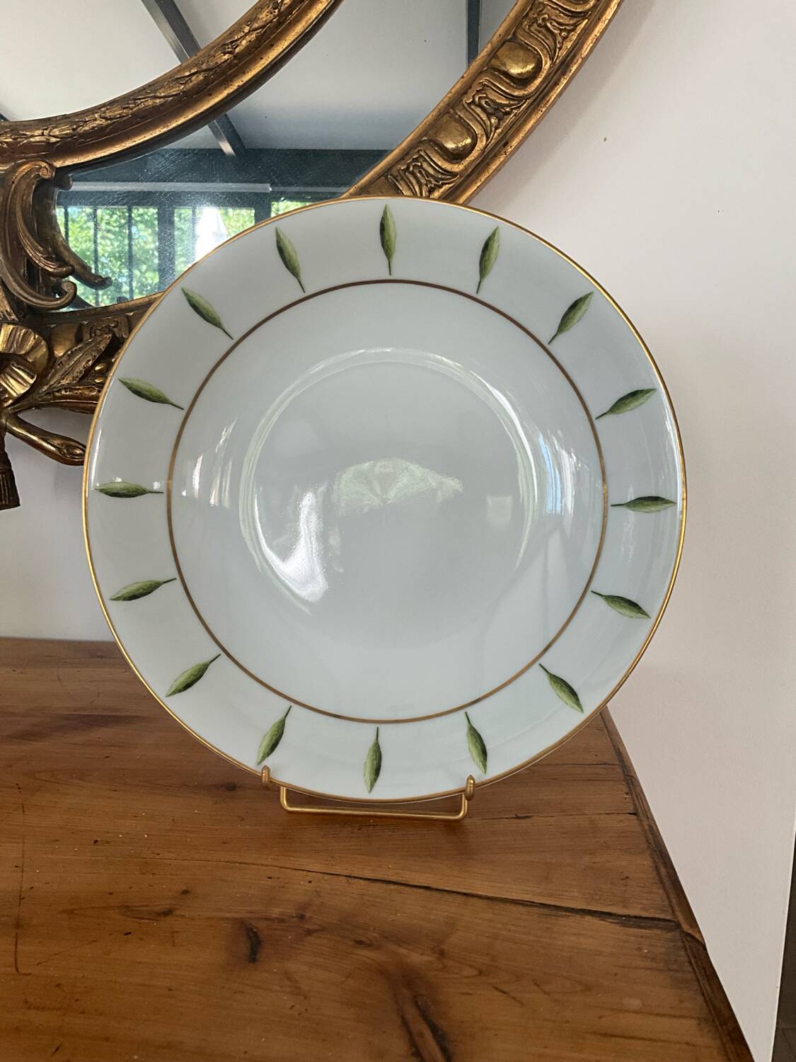 Philippe deshoulieres serving dish
