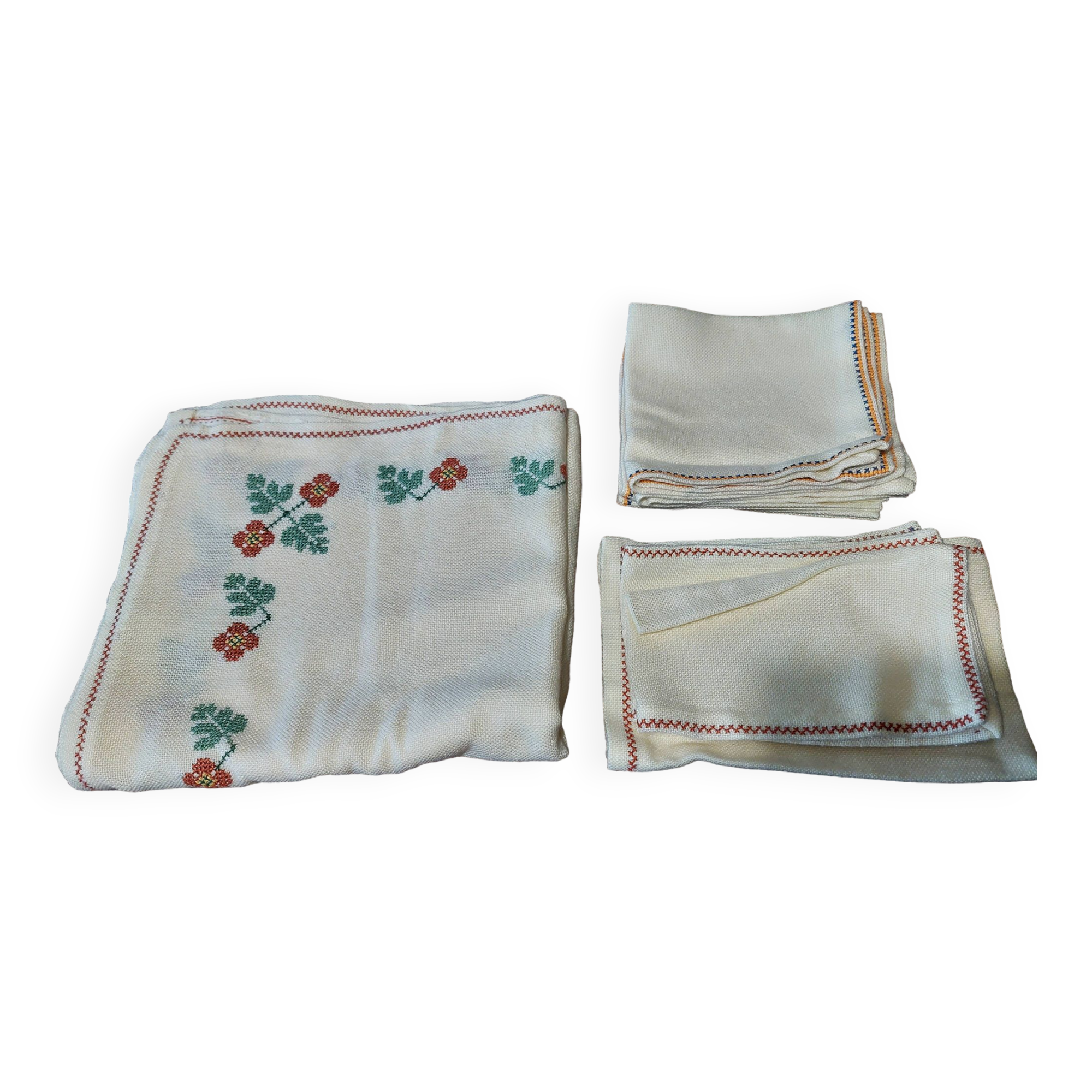 Vintage linen tablecloth and napkins acrylic embroidery 147 X 160 cm