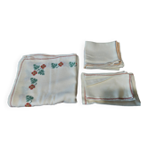 Linge vintage nappe et serviettes acrylique broderies 147 X 160 cm