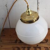 White and brass opaline globe suspension