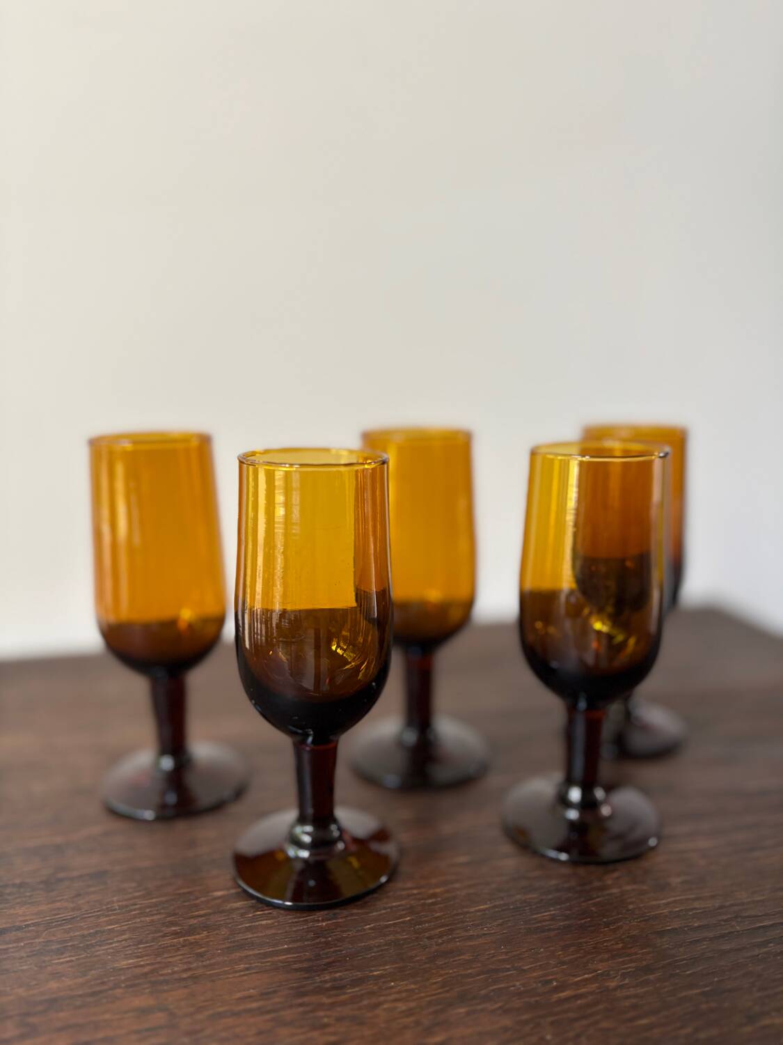 Set of 5 vintage 70s amber stemmed wine glasses