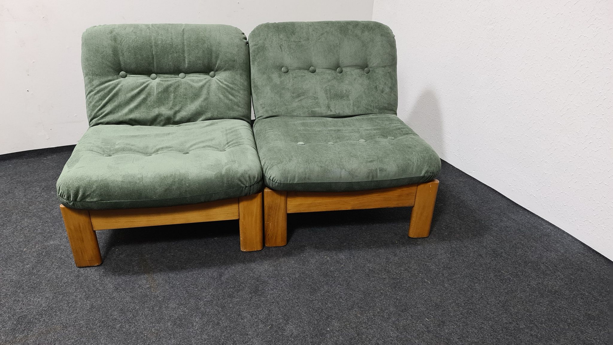 Vintage lounge chair