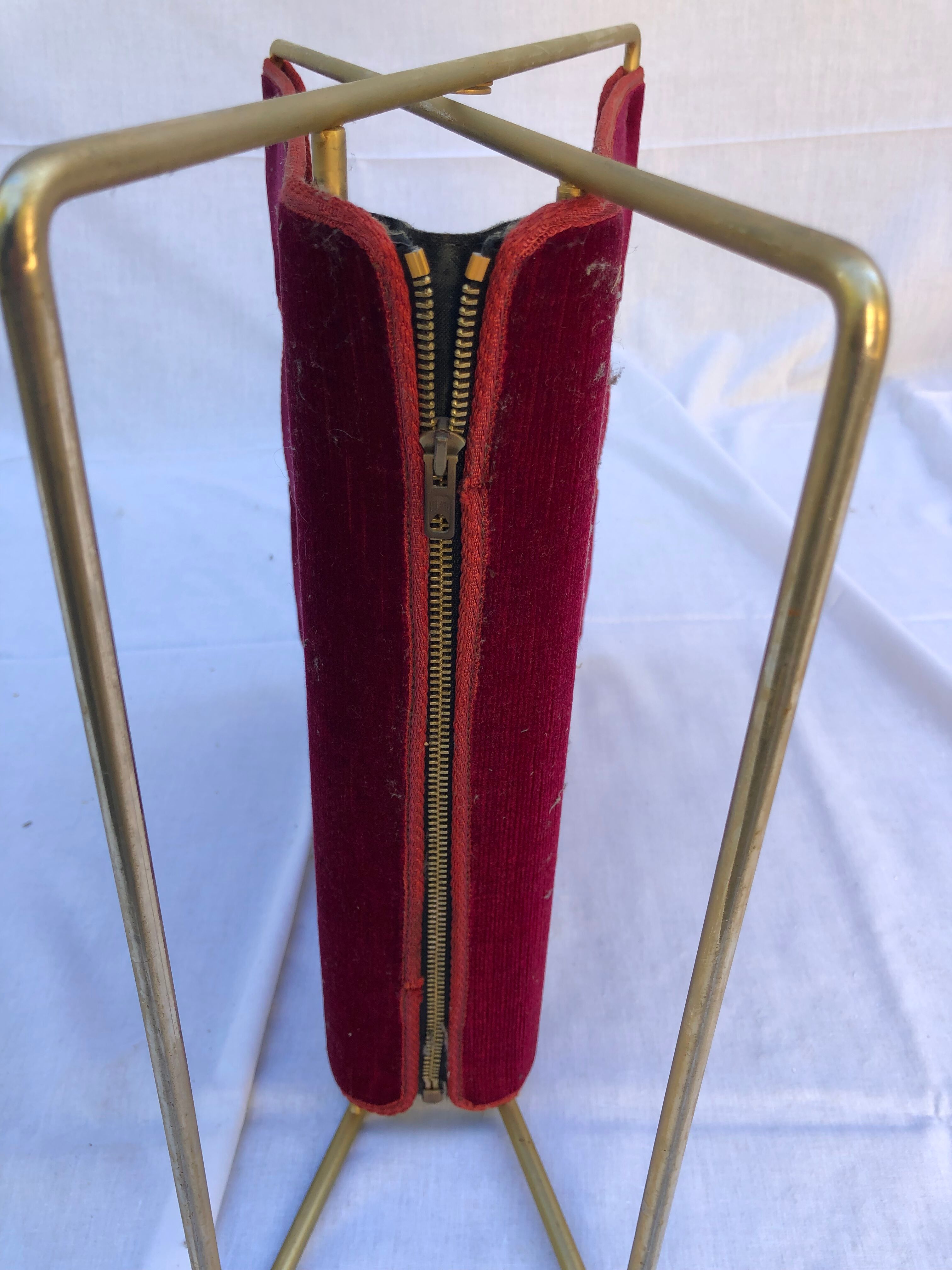 Review door in leather and velvet