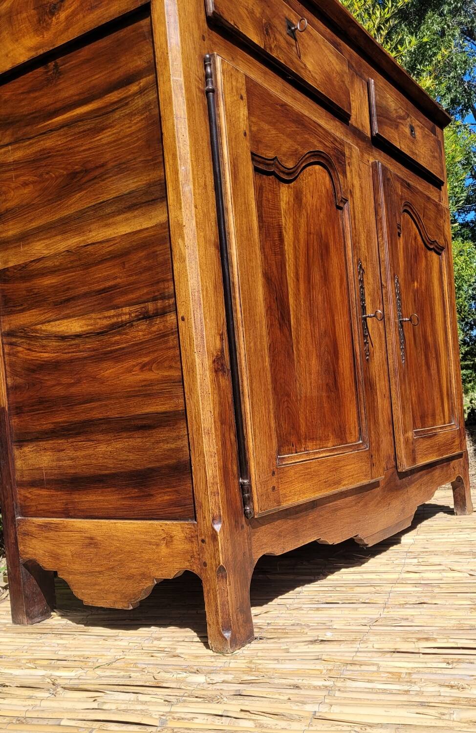 Large Louis XV country sideboard in walnut