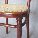 2 Thonet chairs No. 221 with bronze inlays, circa 1910