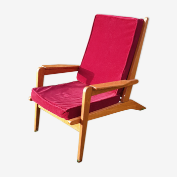 Armchair with armrests