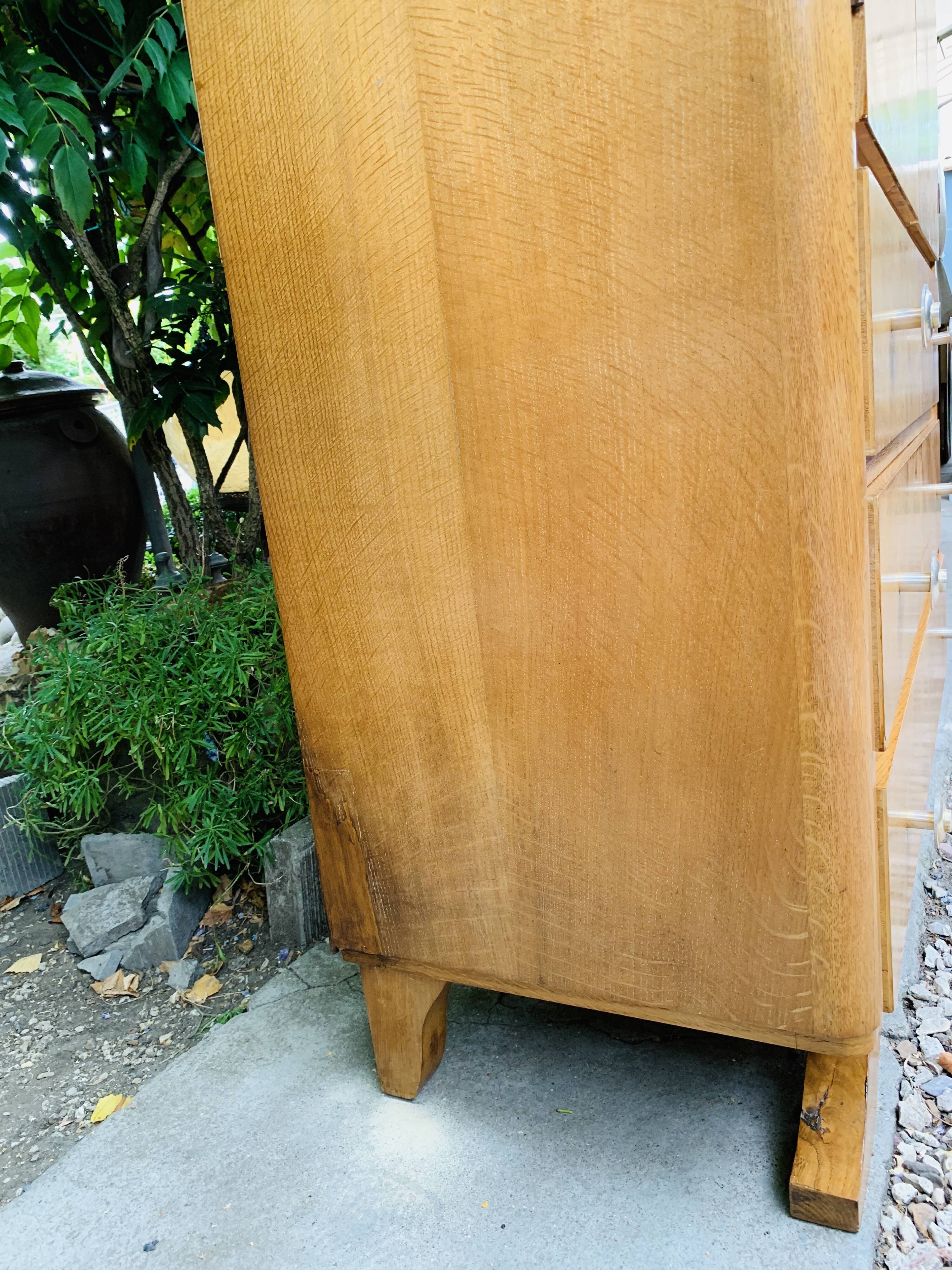 Asymmetrical cabinet 1950