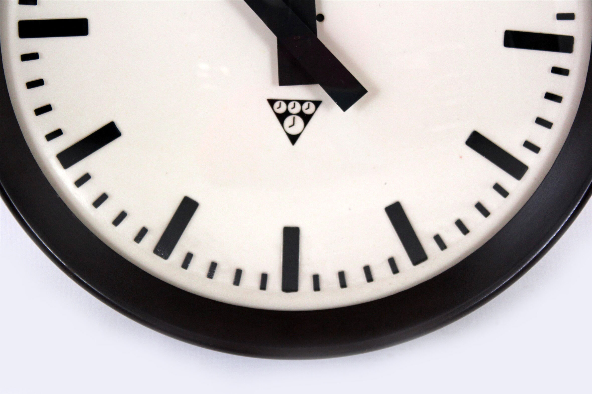 Railway clock from Pragotron, 1950