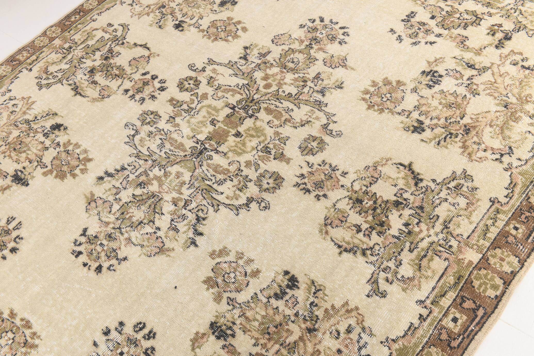 7x9 Cream & Green Floral Pattern Vintage Area Rug, 202x278Cm
