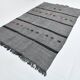 Tapis kilim turc gris et noir de style moderne du milieu du siècle, 190 x 306 cm