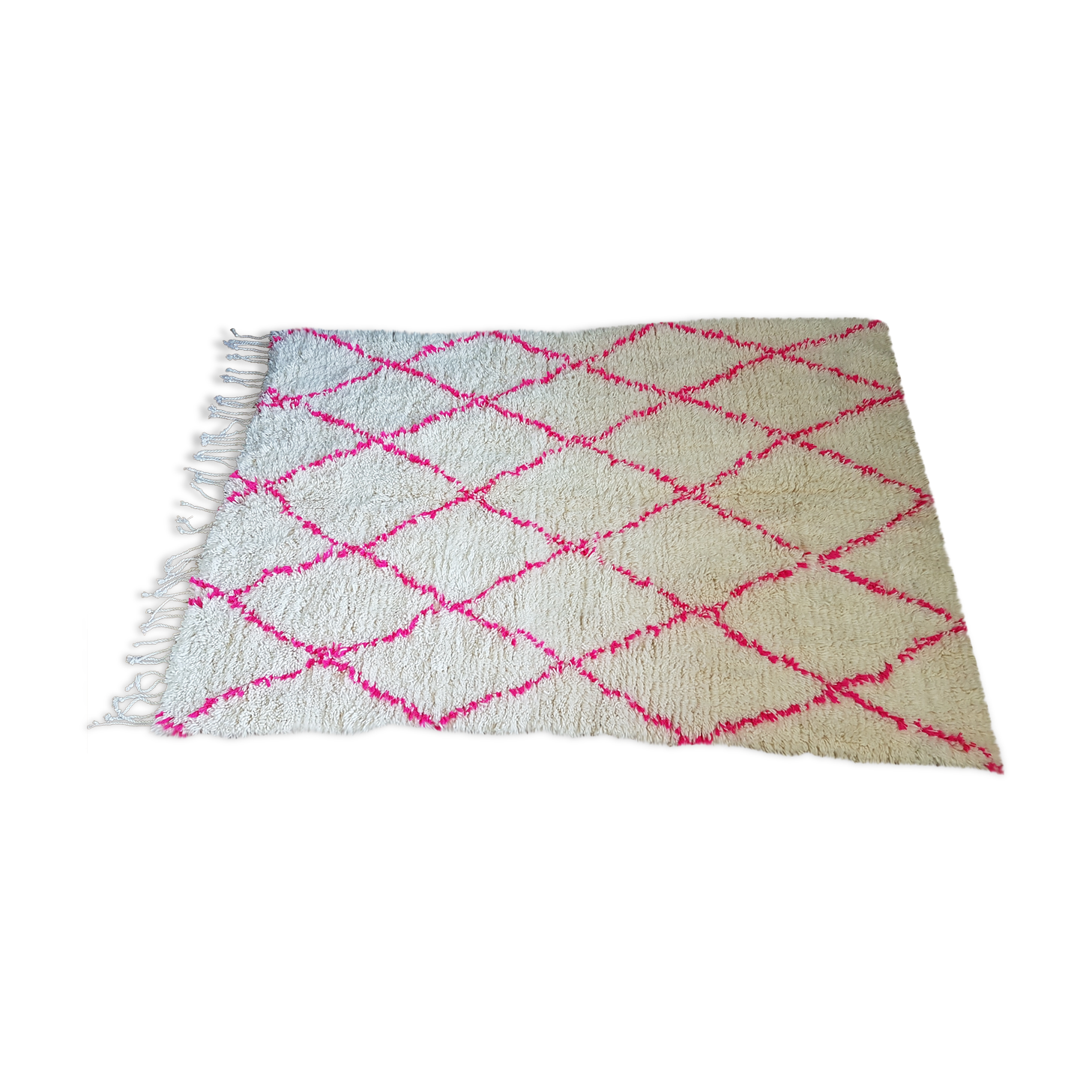Beni Ouarain carpet with pink lozenges 140x210