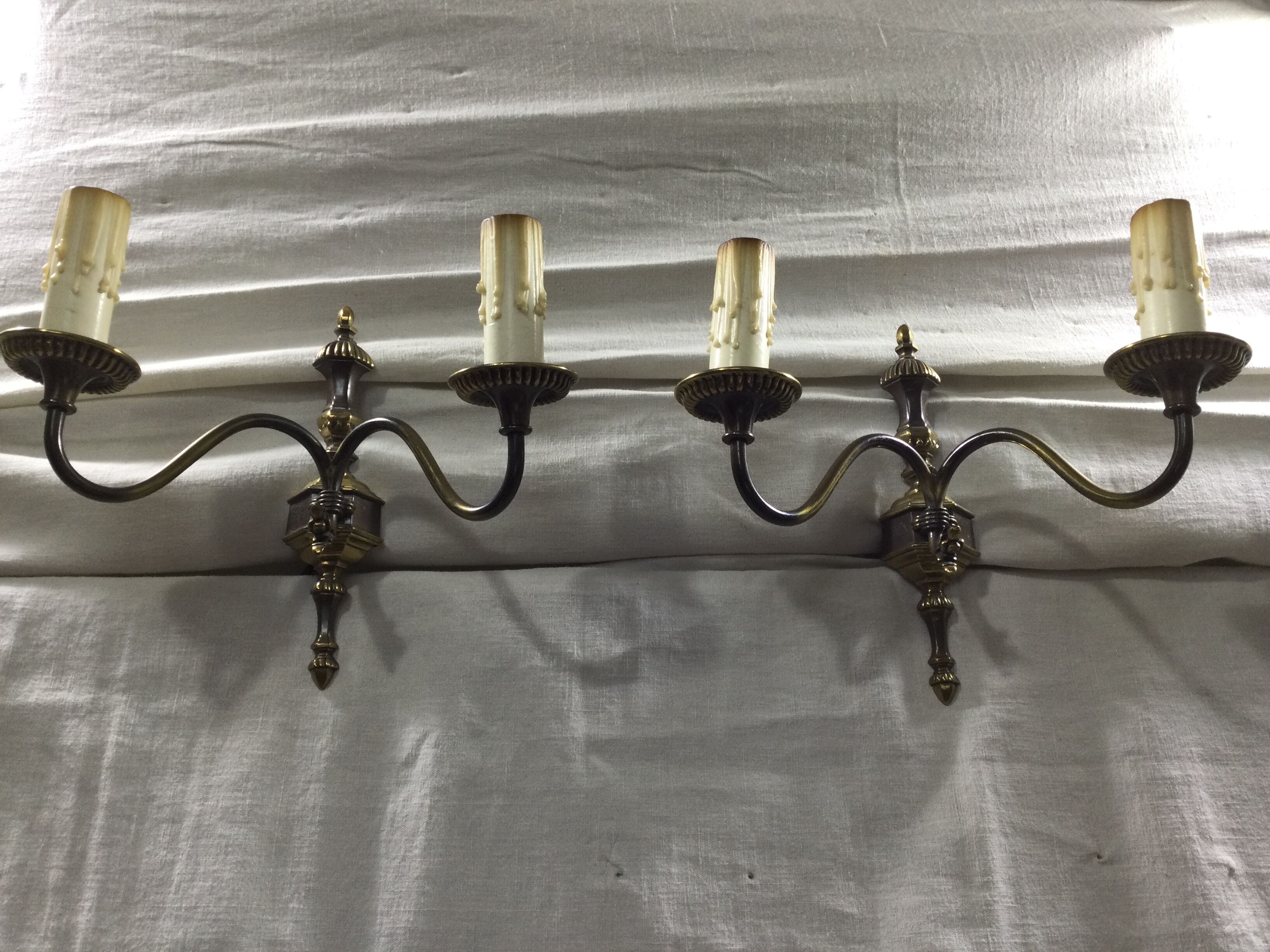 Dutch style applique pair 2 lights