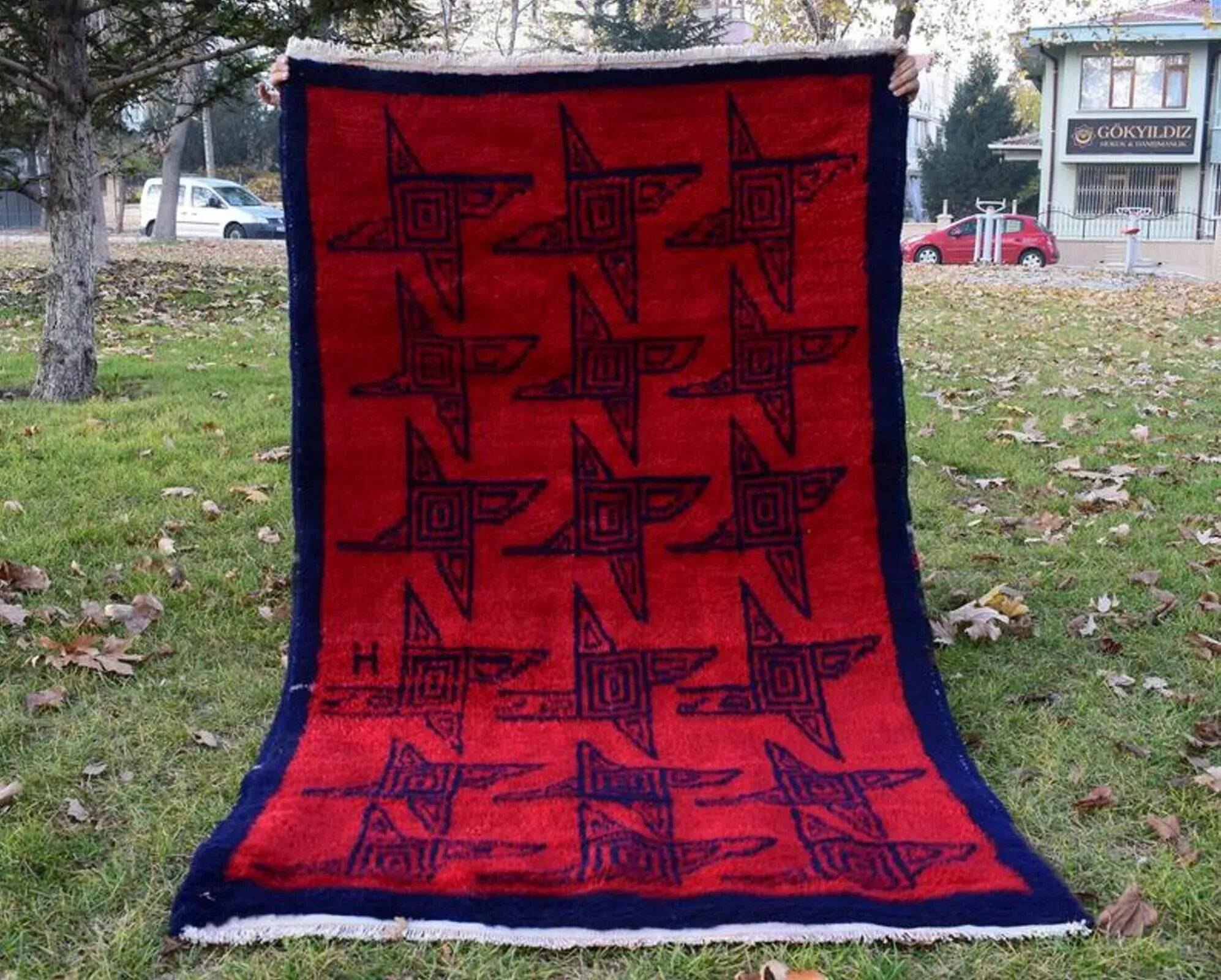 Vintage Turkish handmade rug 114x182 cm